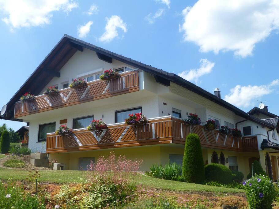 Moderne Ferienwohnung - Neu Renoviert - Ruhige Lage Waldachtal Exterior photo