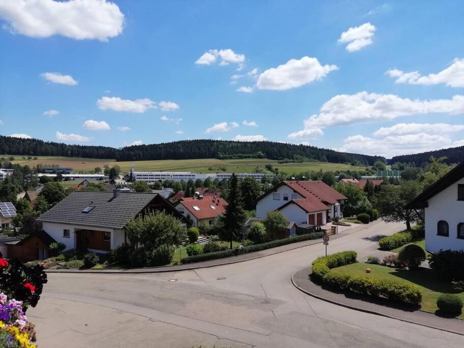 Moderne Ferienwohnung - Neu Renoviert - Ruhige Lage Waldachtal Exterior photo