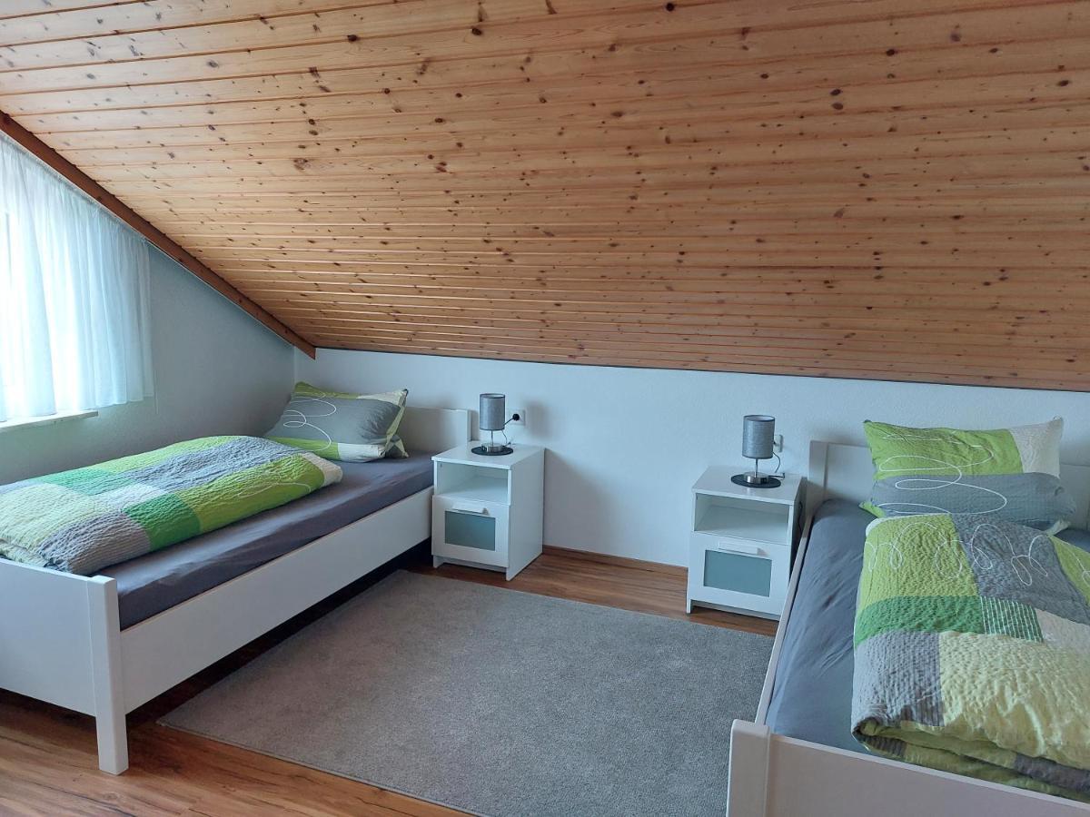 Moderne Ferienwohnung - Neu Renoviert - Ruhige Lage Waldachtal Exterior photo