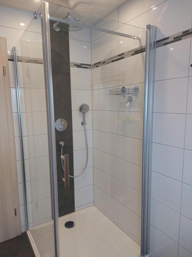 Moderne Ferienwohnung - Neu Renoviert - Ruhige Lage Waldachtal Exterior photo